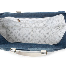 Load image into Gallery viewer, Myra High Noon Rebel Traveller Bag in Bluegrass