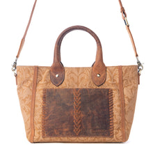 Load image into Gallery viewer, Yellowstone Kayce's Trail Crossbody with Pockets in Amber