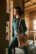 Load image into Gallery viewer, Yellowstone Rodeo Riverbend Weaved Buckle Bag