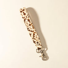 Load image into Gallery viewer, Myra Sierra Marble Leather Keyfob in Cream Tassle