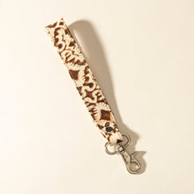 Load image into Gallery viewer, Myra Sierra Marble Leather Keyfob in Cream Tassle
