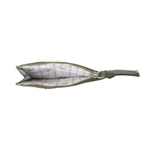 Load image into Gallery viewer, Myra Zidana Vino Braided Veg Tanned Leather Wallet in Moss Noir