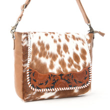 Load image into Gallery viewer, Myra Frontier Drift Hairon Leather Concealed Carry Bag in Canyon Brindle