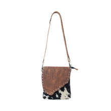 Load image into Gallery viewer, Myra Stonebrook Canvas &amp; Hairon Bag in Spotted Ivory