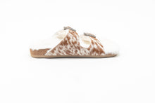 Load image into Gallery viewer, Prairie Winds Fur Comfort Hairon Leather Sandals In Brown &amp; White