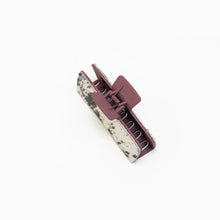 Load image into Gallery viewer, Myra Trailmark Black &amp; White Hairon Hair Clip