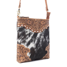 Load image into Gallery viewer, Myra Yellowstone Wind River Handtooled Bag in Midnight Sable