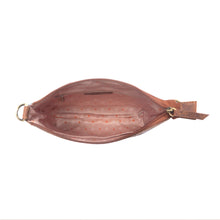 Load image into Gallery viewer, Myra Yellowstone Wind River Handtooled Bag in Midnight Sable