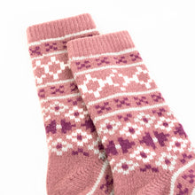 Load image into Gallery viewer, Lingenberry Pattern Socks