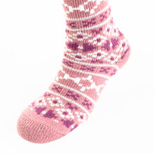 Load image into Gallery viewer, Lingenberry Pattern Socks