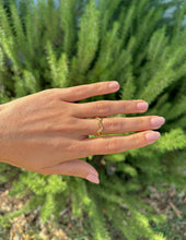 Load image into Gallery viewer, Textured Wavy Ring