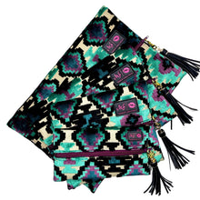 Load image into Gallery viewer, Aztec Emerald