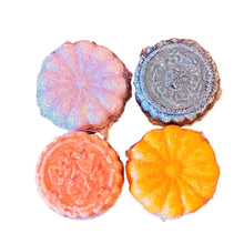 Load image into Gallery viewer, Bubble Bath Truffle - Mini Bubble Bath Bomb with Cocoa &amp; Mango Butter - 1 Truffle