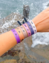 Load image into Gallery viewer, WWJD Paradise Bracelet Pack