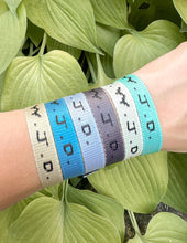 Load image into Gallery viewer, WWJD Surf Bracelet Pack