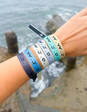 Load image into Gallery viewer, WWJD Surf Bracelet Pack