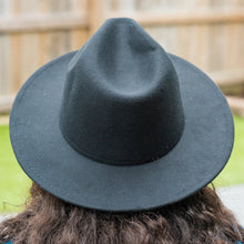 Load image into Gallery viewer, Wide Brim Hat