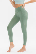 Load image into Gallery viewer, Slim Fit Long Active Leggings with Pockets