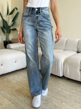 Load image into Gallery viewer, Judy Blue Full Size High Waist Straight Jeans