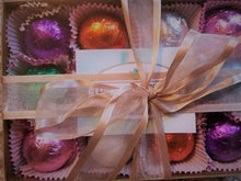 Load image into Gallery viewer, Gift Set with 12 Best Sellers 1.6 oz bath bombs, foil wrapped, great for dry skin, perfect for gift giving or keeping for yourself