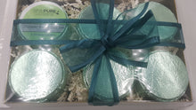 Load image into Gallery viewer, Gift Set with 6 Aromatherapy Shower Tablets - Eucalyptus - 100% Natural Essential Oil Blends