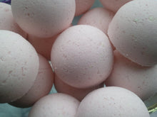 Load image into Gallery viewer, 14 bath bombs (Candy Cane) gift bag bath fizzies, great for kids, with our ultra rich oil blend