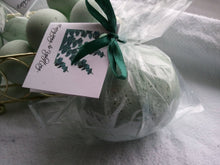 Load image into Gallery viewer, 14 bath bombs Eucalyptus &amp; Spearmint Essential Oils gift bag bath fizzies, especially good for colds and flus