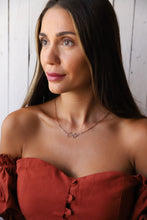 Load image into Gallery viewer, Link Chain Name Necklace - Personalize Your Style with Elegant Customization