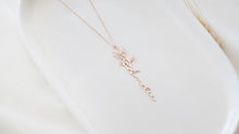 Load image into Gallery viewer, Personalized Vertical Birth Flower Name Necklace in Gold | Custom Dainty Jewelry Gift for Her