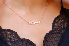 Load image into Gallery viewer, Twist Chain Name Necklace | Personalized 14K Gold Filled Jewelry | Custom Gold Necklace for Unique Style
