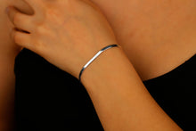 Load image into Gallery viewer, Dazzling Sterling Silver Dainty Herringbone Bracelet - Elegant Italian Design, Liquid Link Style