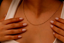 Load image into Gallery viewer, Shimmering Singapore Twist Chain Necklace | Luxurious Elegance for Every Occasion