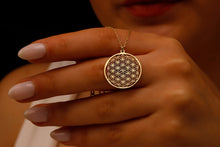 Load image into Gallery viewer, Life Harmony Flower of Life Pendant Necklace - Radiate Positive Energy and Connection
