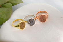 Load image into Gallery viewer, Fingerprint Jewelry Co. Custom Fingerprint Ring in Sterling Silver – Personalized Memorial Gift