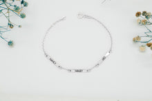 Load image into Gallery viewer, Engraved Bar Bracelet - Stylish Paper Clip Chain