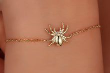 Load image into Gallery viewer, Gothic Charm Realistic 3D Spider Bracelet in 14K Gold &amp; Silver | Unique Creepy Jewelry for Spooky Season