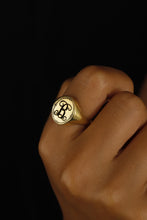 Load image into Gallery viewer, Monogrammed Signet Ring - Personalized Elegance for a Unique You