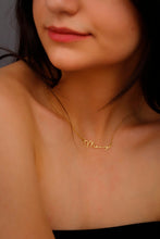 Load image into Gallery viewer, Solid Gold Personalized Name Necklace