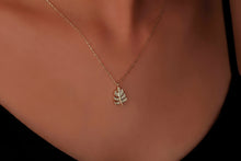 Load image into Gallery viewer, Radiant Jewel Diamond Leaf Pendant Necklace – Exquisite Monstera Leaf Design, Perfect Tropical Charm for Every Occasion