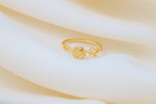 Load image into Gallery viewer, Personalized Birth Month Flower Rings – Celebrate Your Unique Story with Meaningful Floral Designs