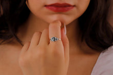 Load image into Gallery viewer, Pinky Jewelry Co. Bold Pinky Snake Signet Ring - Unique Design for Standout Style