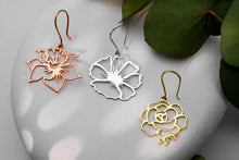 Load image into Gallery viewer, Birth Flower Earrings - Dazzling Floral Designs