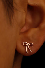 Load image into Gallery viewer, 925 Sterling Silver Elysian Jewelry Ribbon Earrings with Dazzling Gemstone Accent