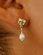 Load image into Gallery viewer, Elysian Designs Pearl Drop Dangle Earrings - Elegant Celtic Knot for Bridesmaids &amp; Moms