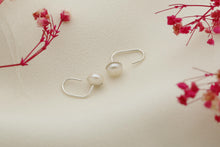 Load image into Gallery viewer, Elegant Pearl Stud Earrings - Perfect Wedding Gifts for Bridesmaids
