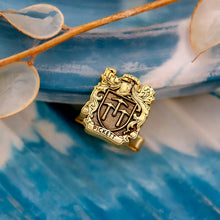 Load image into Gallery viewer, Personalized Crest Cufflinks - Family Heritage Jewelry