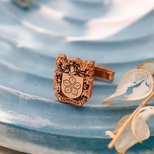 Load image into Gallery viewer, Personalized Crest Cufflinks - Family Heritage Jewelry
