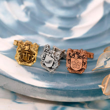 Load image into Gallery viewer, Personalized Crest Cufflinks - Family Heritage Jewelry
