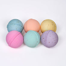 Load image into Gallery viewer, GIFT Set with SEA CREATURES - Bath Bombs with toys inside - 6 Large 5 oz, colorful, moisturizing