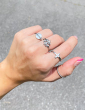 Load image into Gallery viewer, Silver Cross Ring